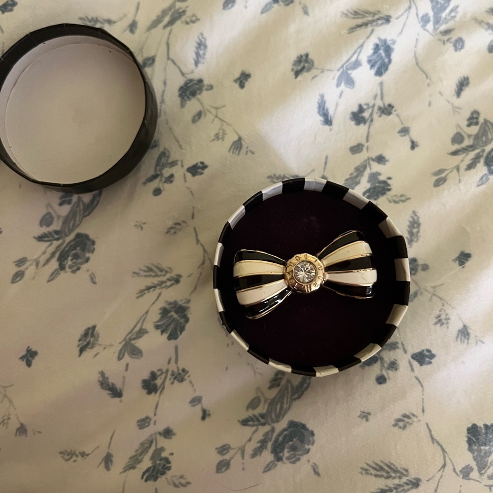 Henri Bendel Solid Perfume Ring
